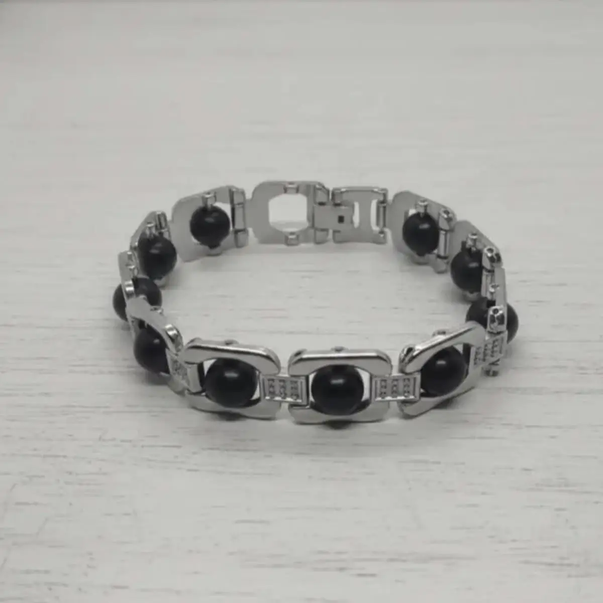 Karungali Silver Link Bracelet – Protection, Power & Modern Style